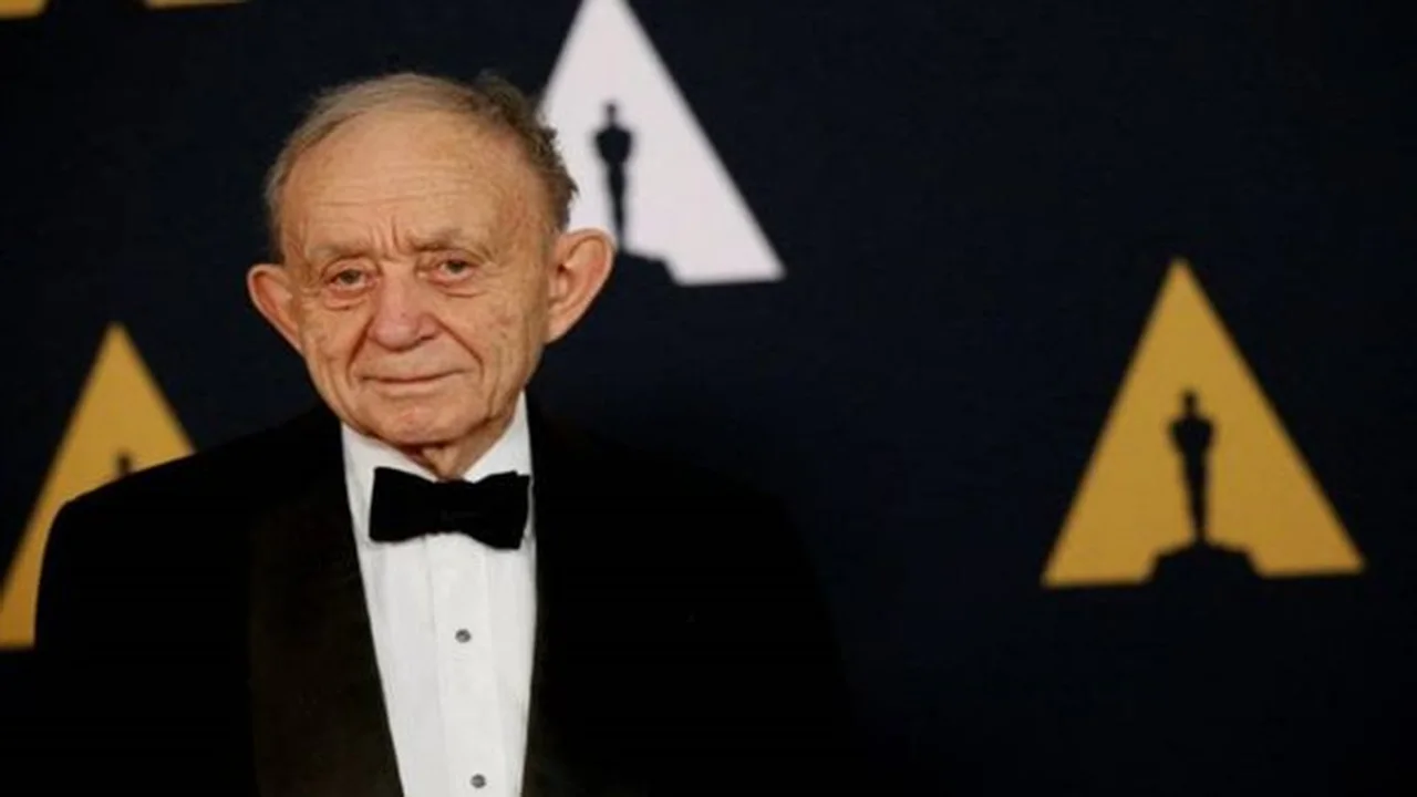 رحيل عن 96 عاماً.. المخرج فريدريك وايزمان يودع عالم السينما الوثائقية بعد مسيرة طويلة